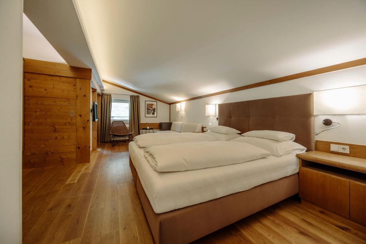 Familien Otel Saalbach-Hinterglemm Oda fotoğraf
